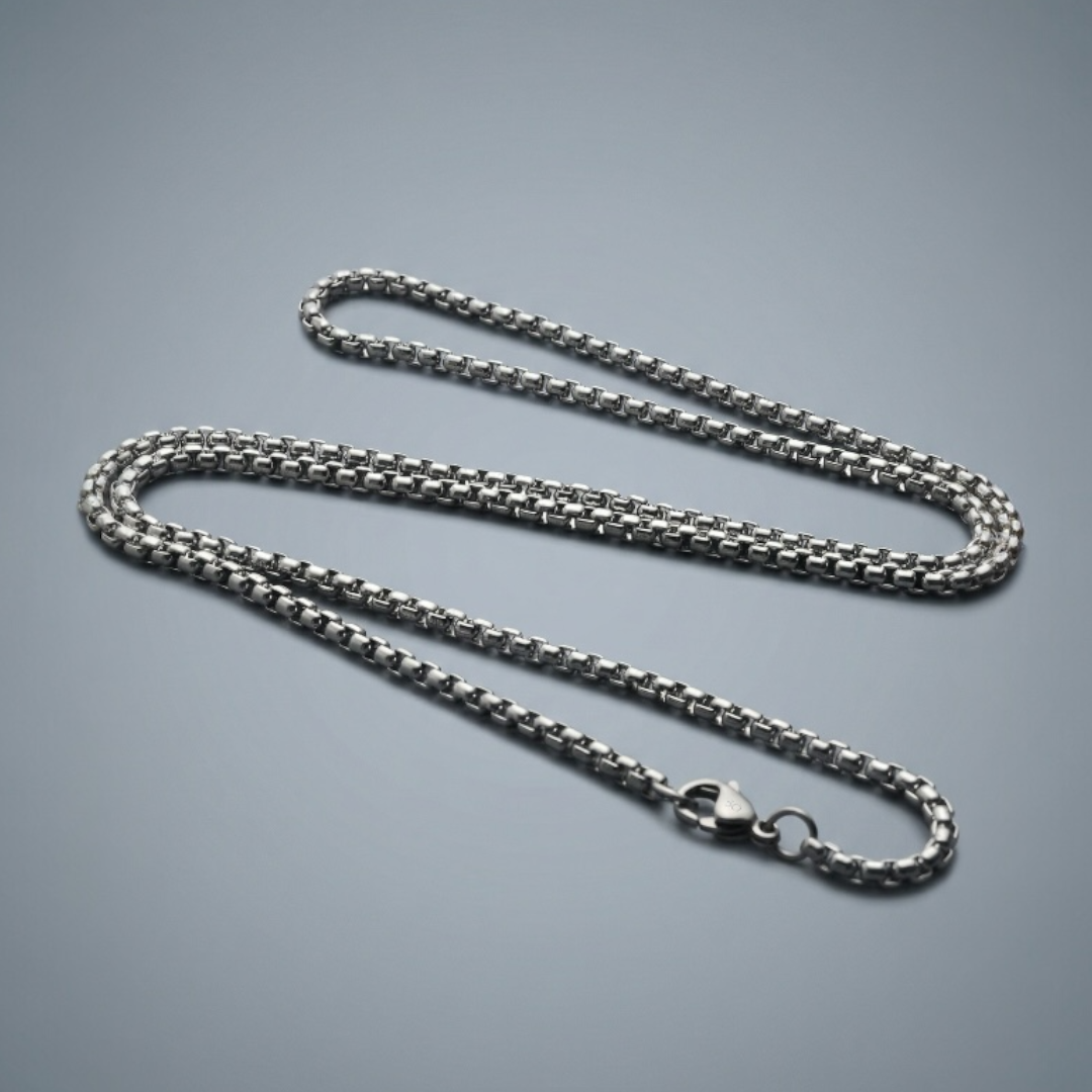 “I’m Not That Gay” Necklace